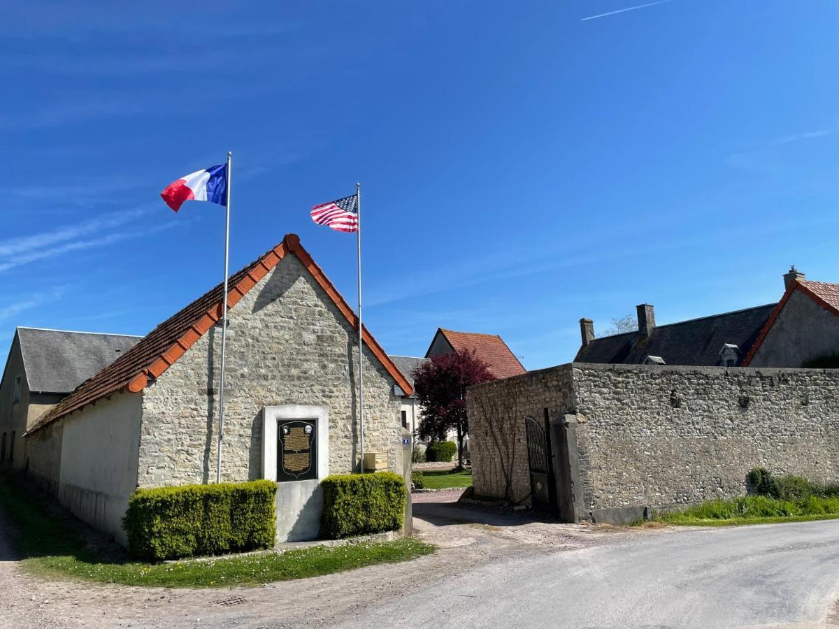 Gite Gold - La Ferme Delaunay Saint-Come-du-Mont Exterior foto